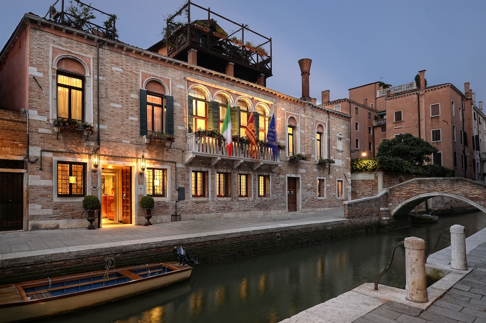 Palazzetto Madonna 83/88