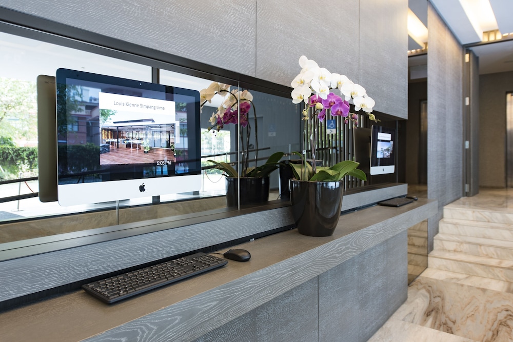 Louis Kienne Serviced Residences 13/65