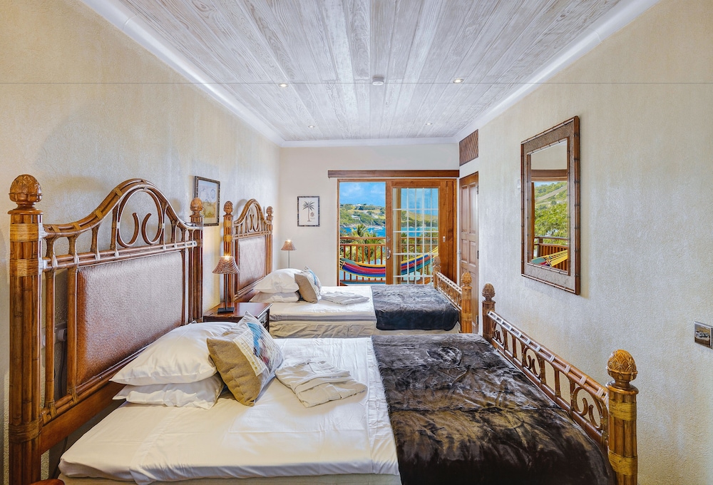 Bequia Beach Hotel 25/78