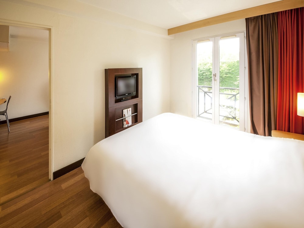 Ibis Valenciennes 23/72