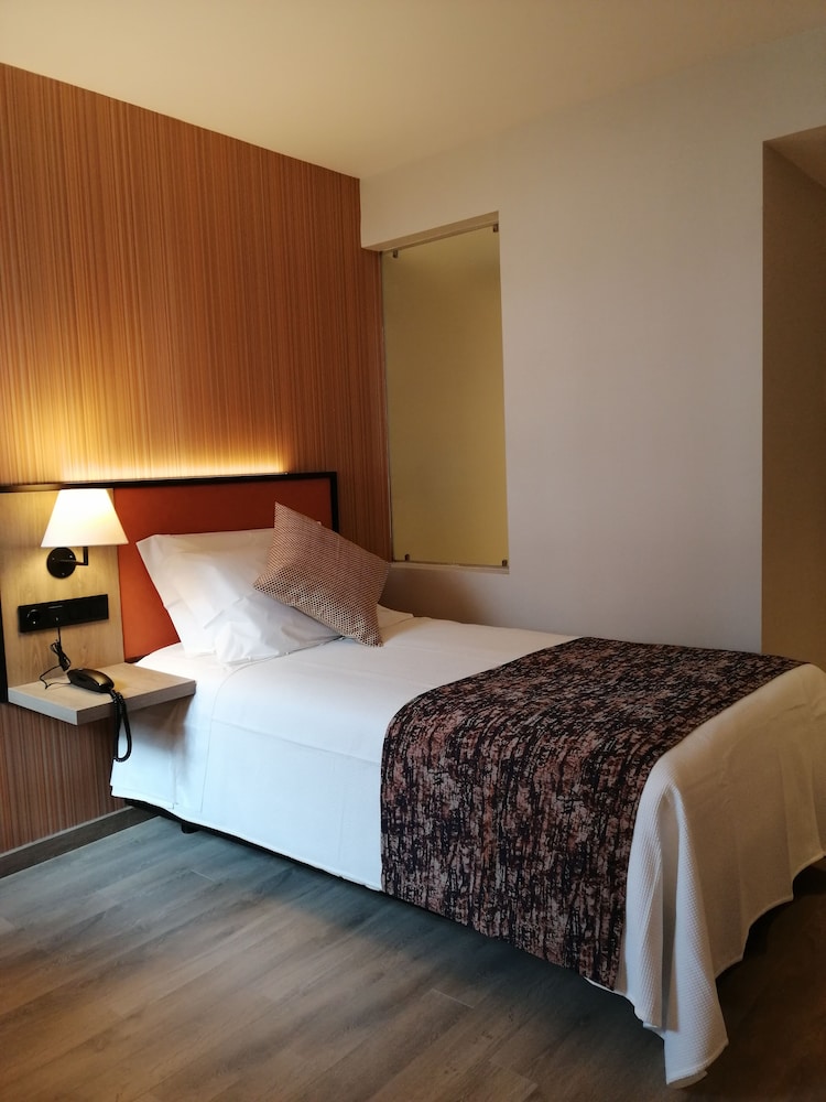 Hotel 3K Porto Aeroporto 24/53