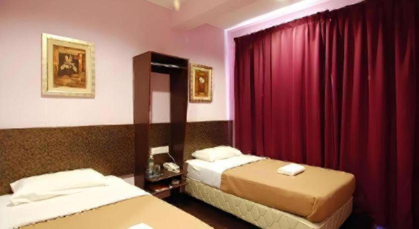 Aristo Hotel At Putatan 19/56