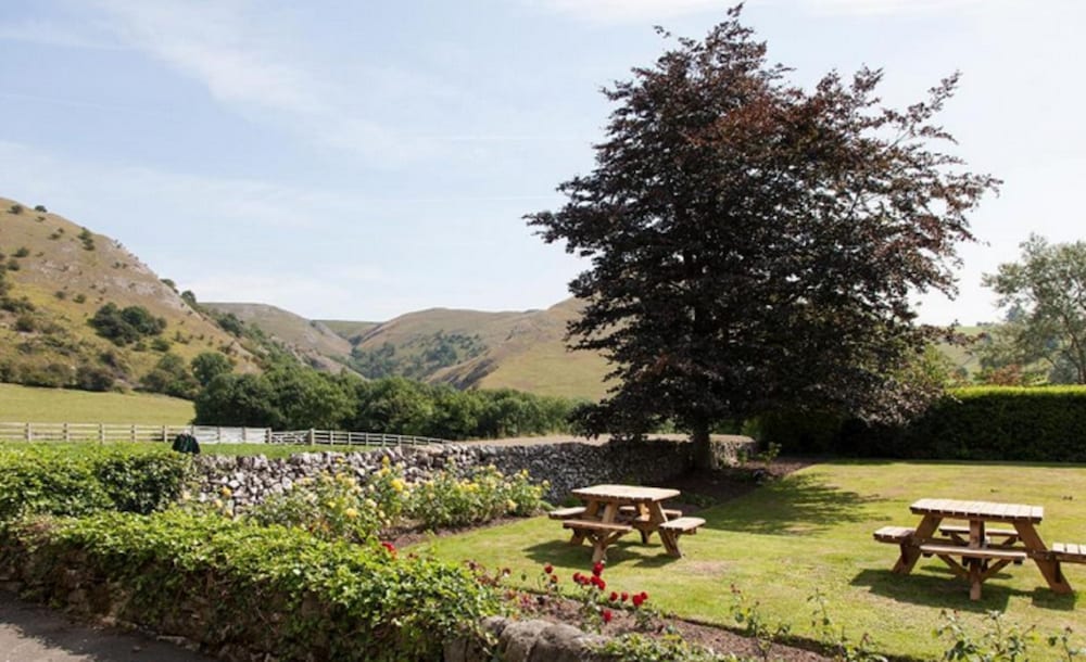 The Izaak Walton Country House Hotel 31/39