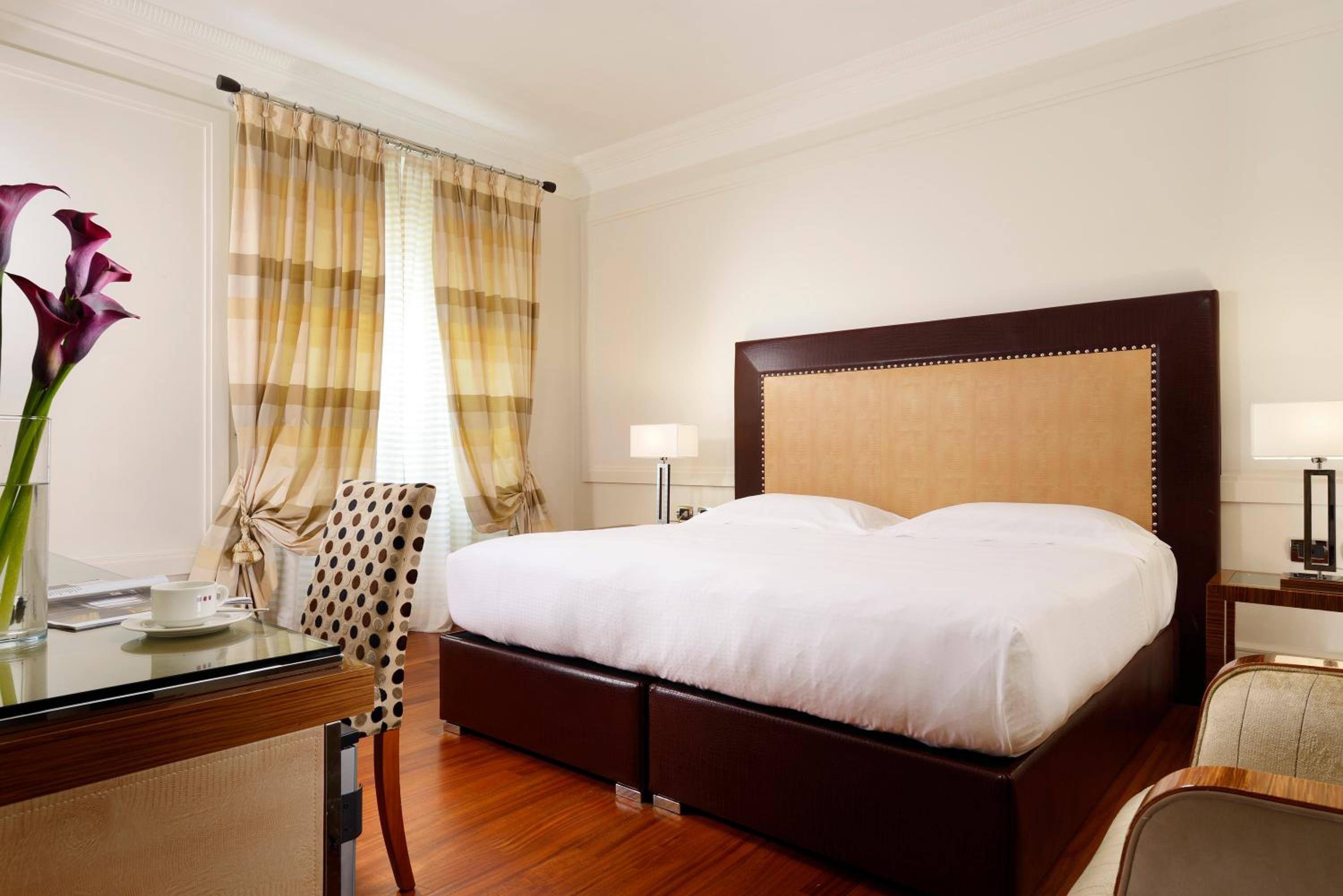غرفة سوبيريور ثلاثية بسرير كوين وسرير فردي، UNAHOTELS Deco Roma 5/7