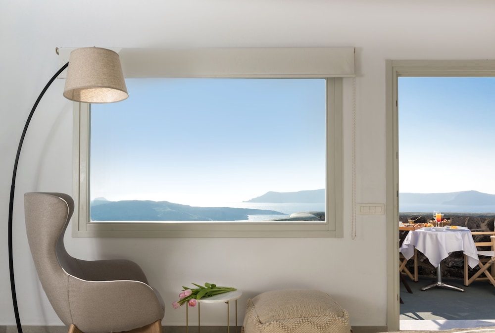 Adamant Suites - Adults Only photo2