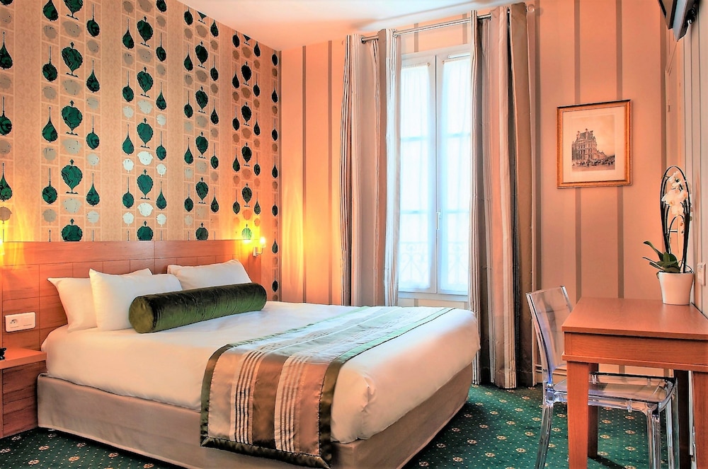 Hotel Romance Malesherbes By Patrick Hayat Formerly Romance Malesherbes 10/66