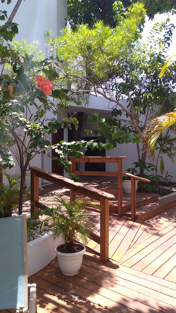 Hosteria Del Mar 30/31