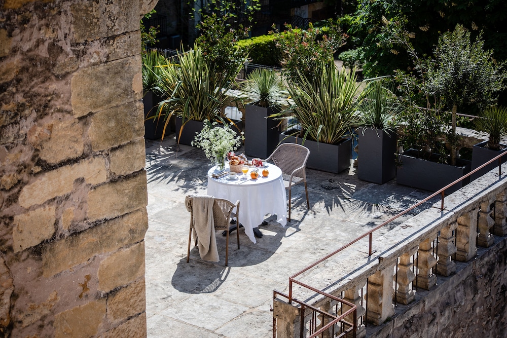 Hotel Restaurant de Bouilhac 39/50