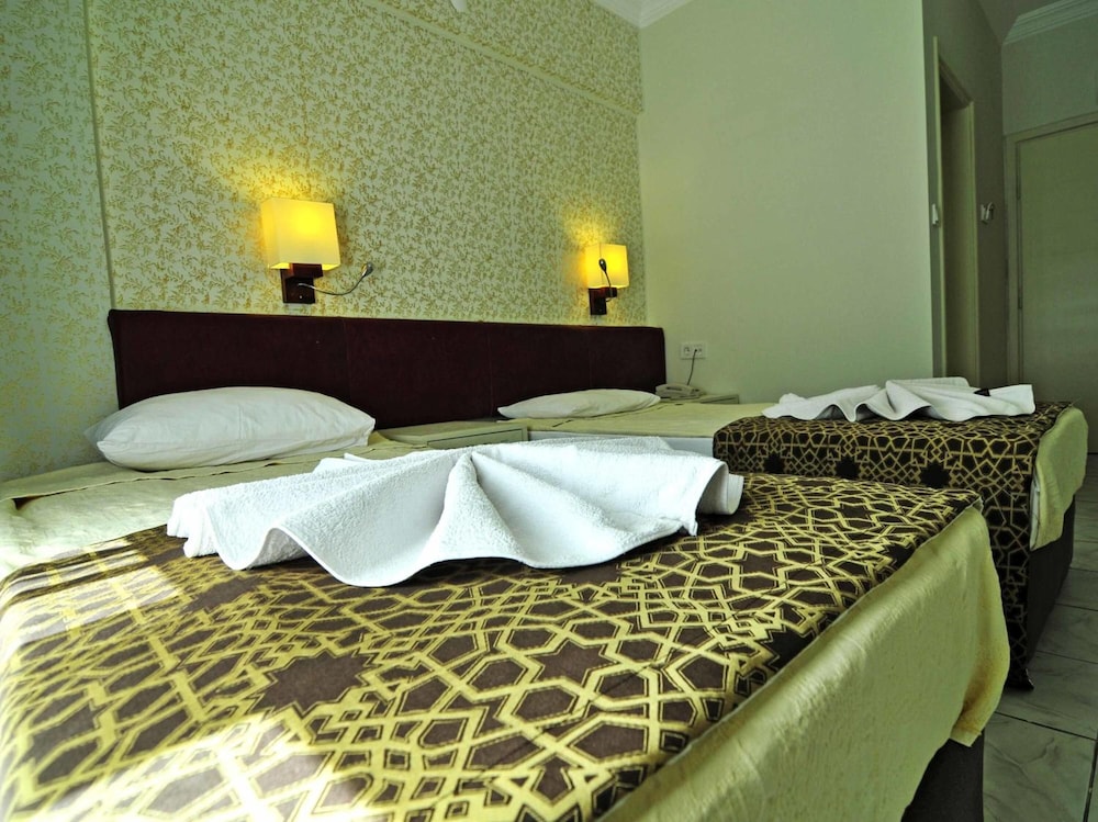 SUN KISS OTEL 24/46
