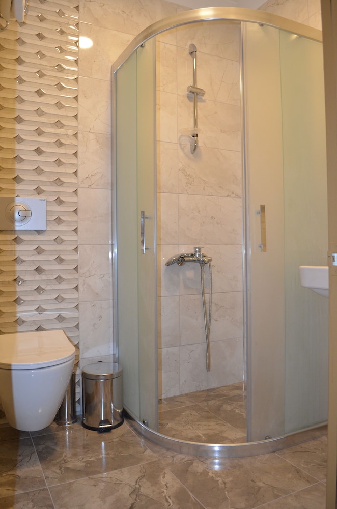 Grand Milano Hotel 48/48
