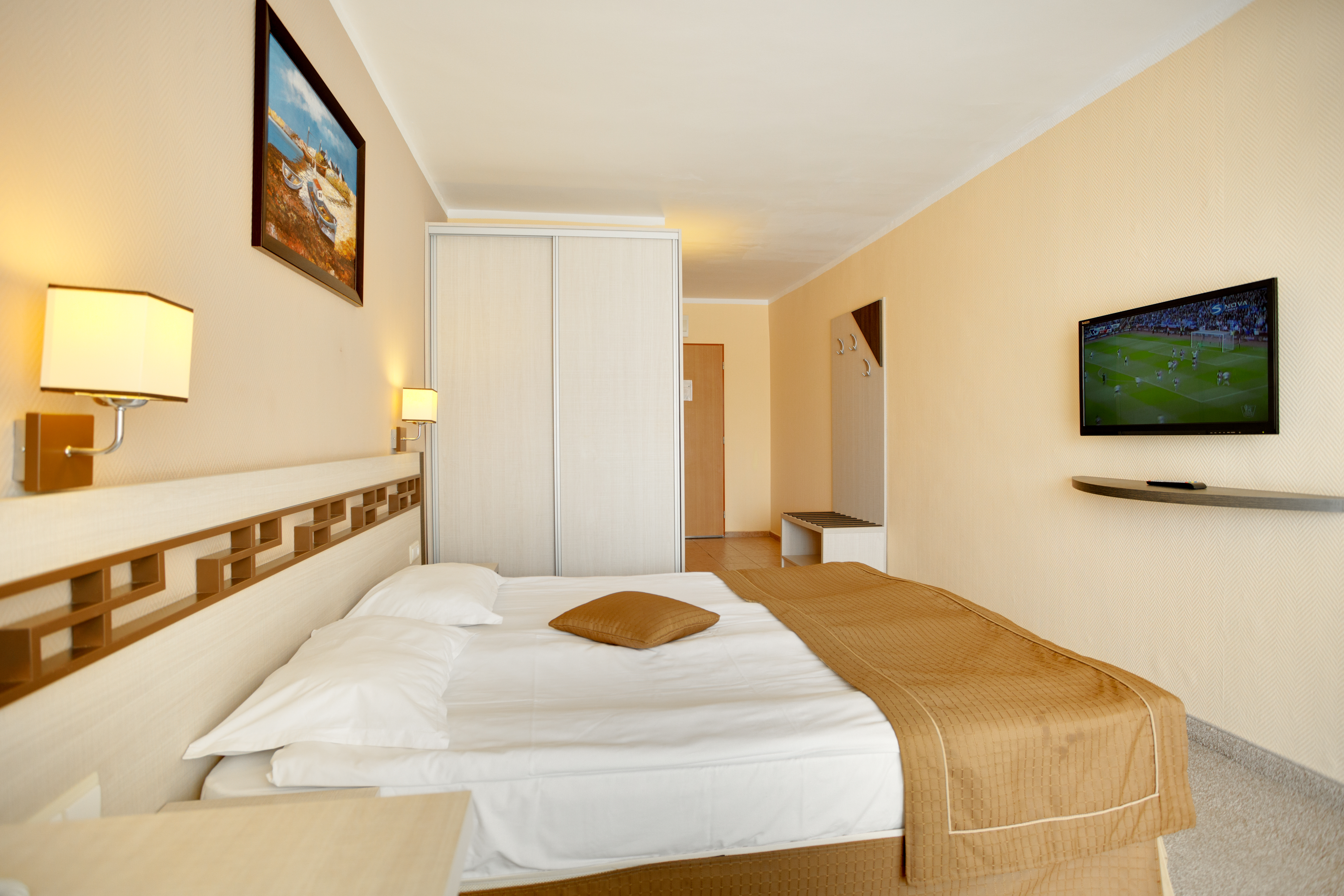 DIT Evrika Beach Club Hotel 32/68