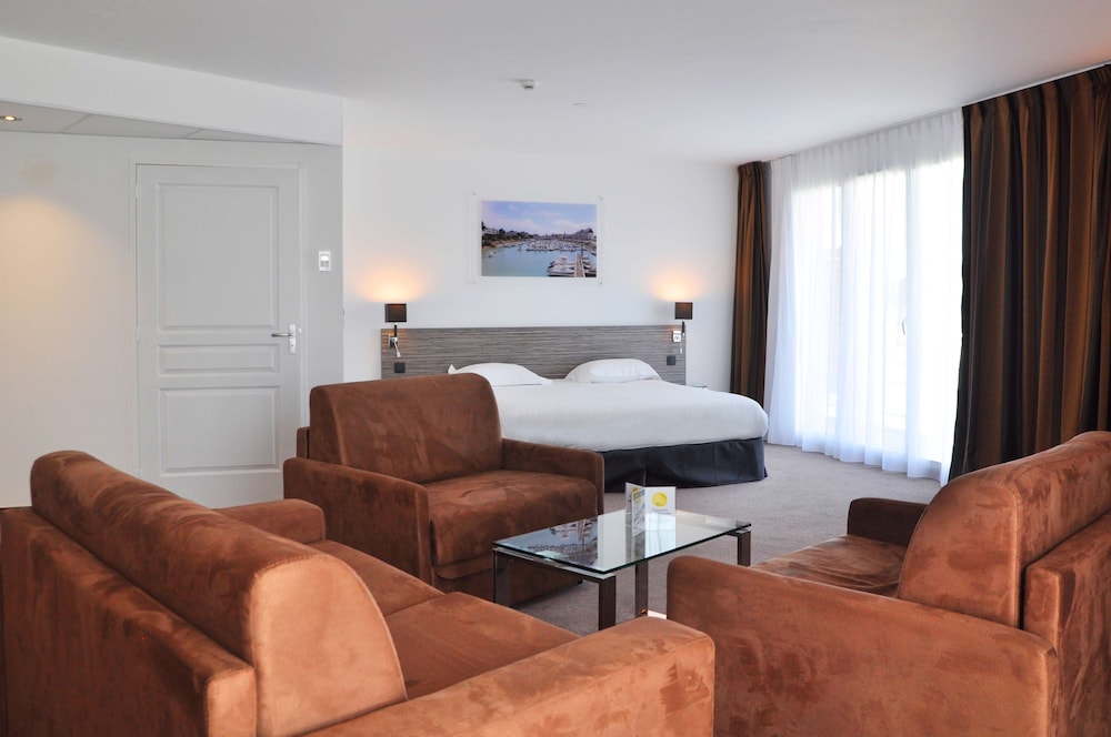Golden Tulip La Baule 58/79