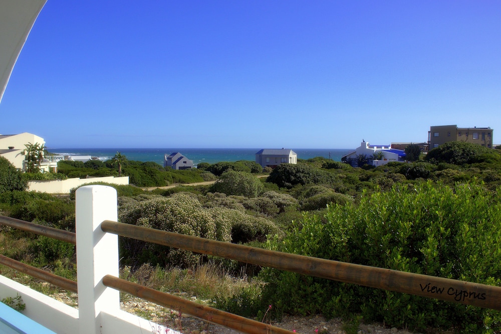 Bellamente Sirene Guesthouse 39/43
