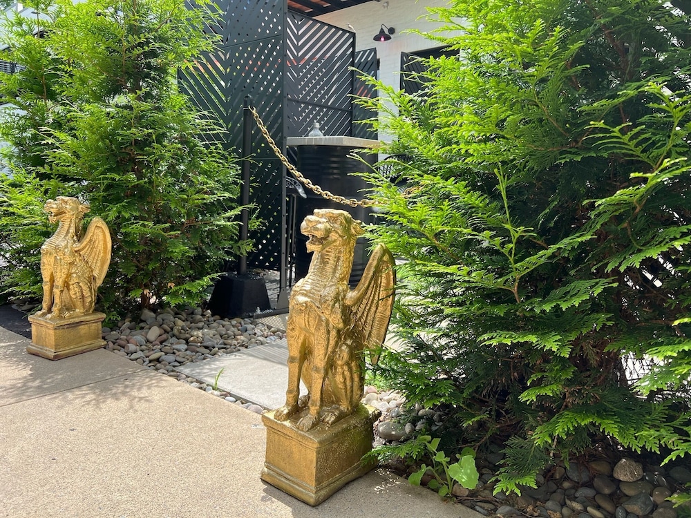 The Dutchess Inn and Spa at Beacon 43/50