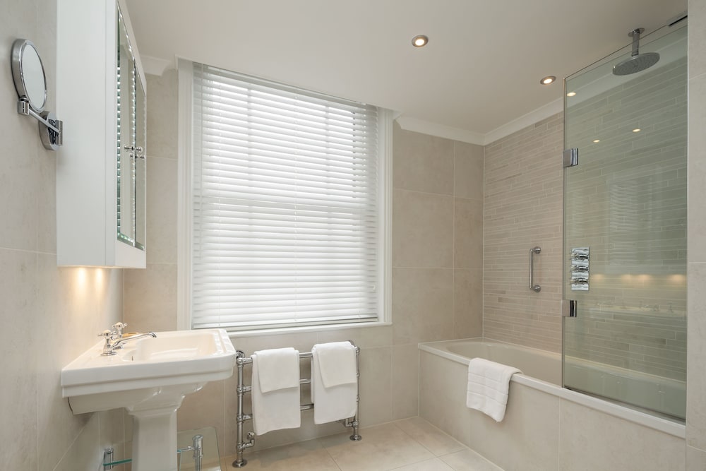 Sloane Place 45/45