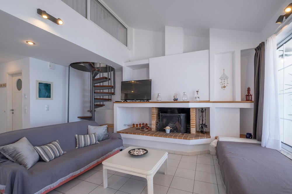 MELI APARTMENTS & VILLAS 15/50