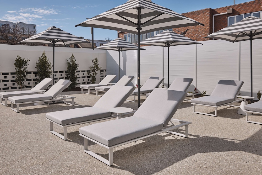 Hotel Alba Adelaide 23/50