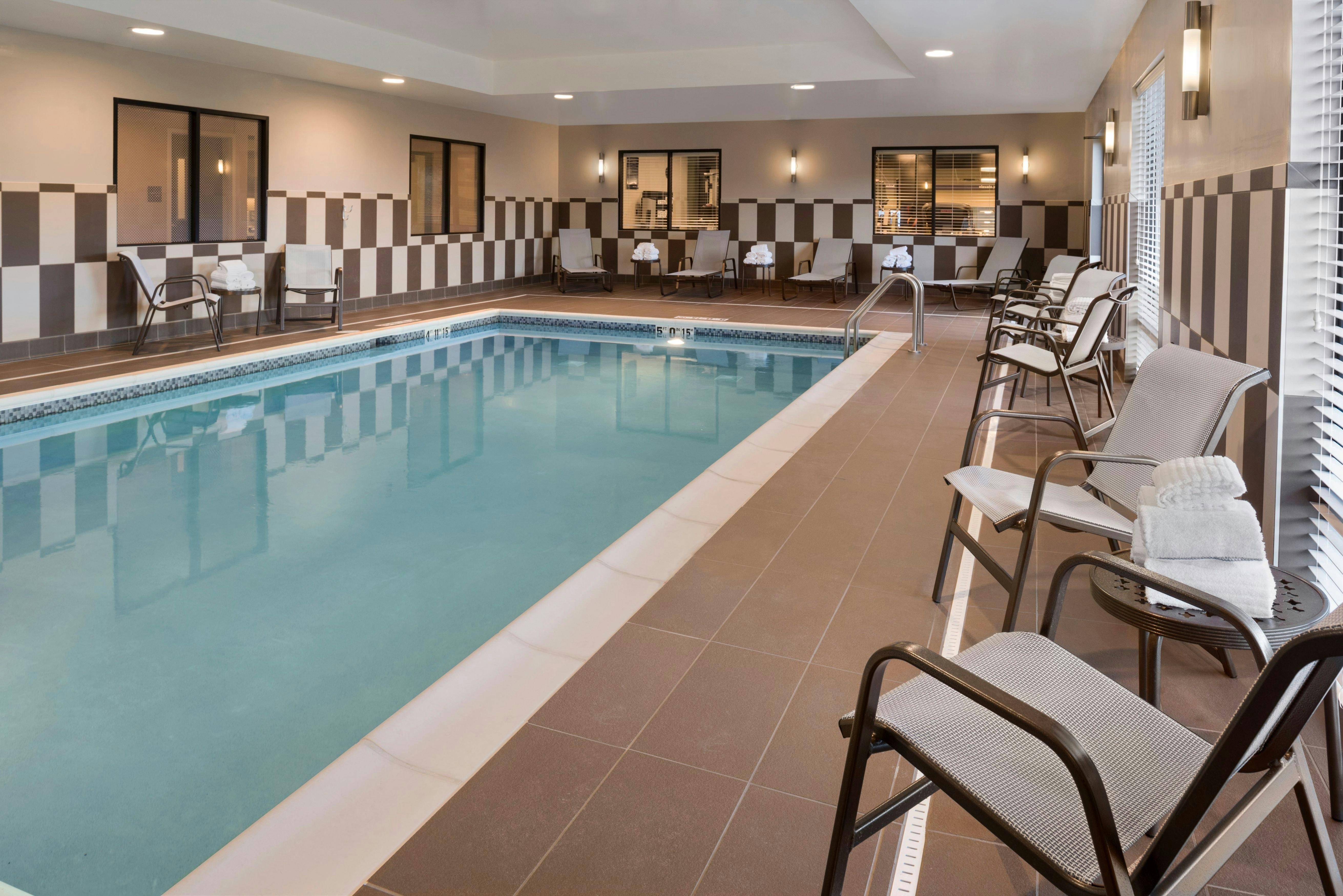 Hampton Inn Lincoln Airport 4/13