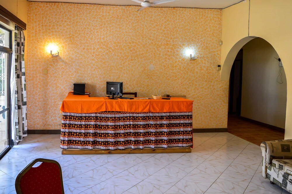 Platinum Hotel 6/46