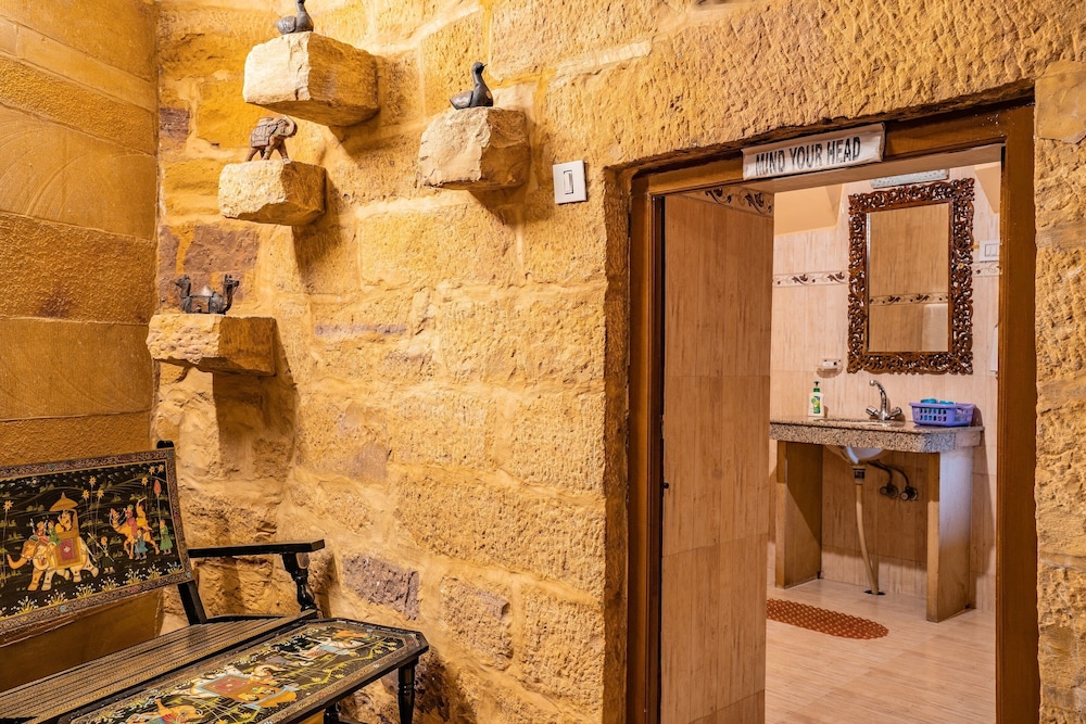 Garh Jaisal Haveli Hotel 24/37
