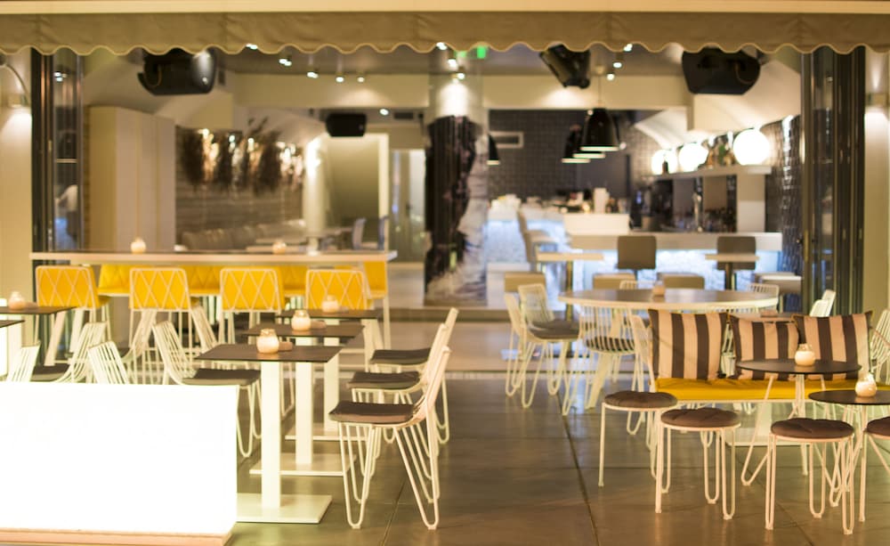 Bourtzi Boutique Hotel 46/64