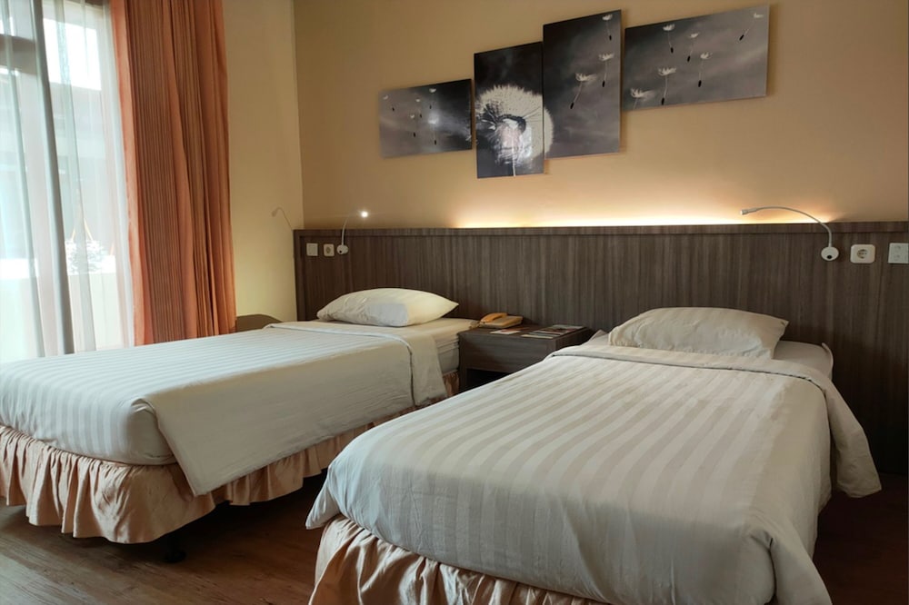 Purnama Hotel 18/50