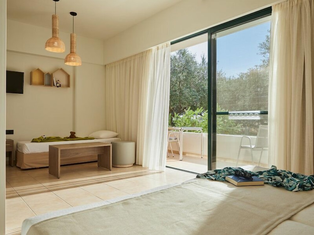 Alex Beach Hotel Bungalows 22/32