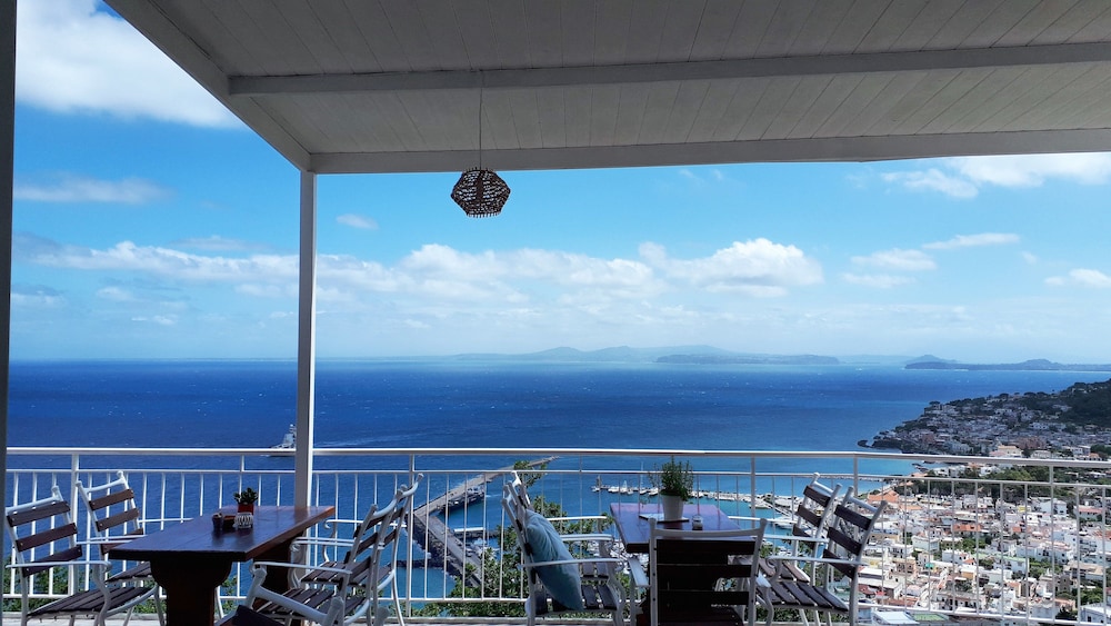 Paradise Relais Villa Janto 63/77