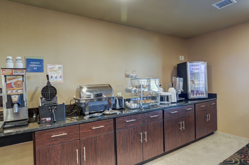 Cobblestone Inn Suites Kersey Co 43/52