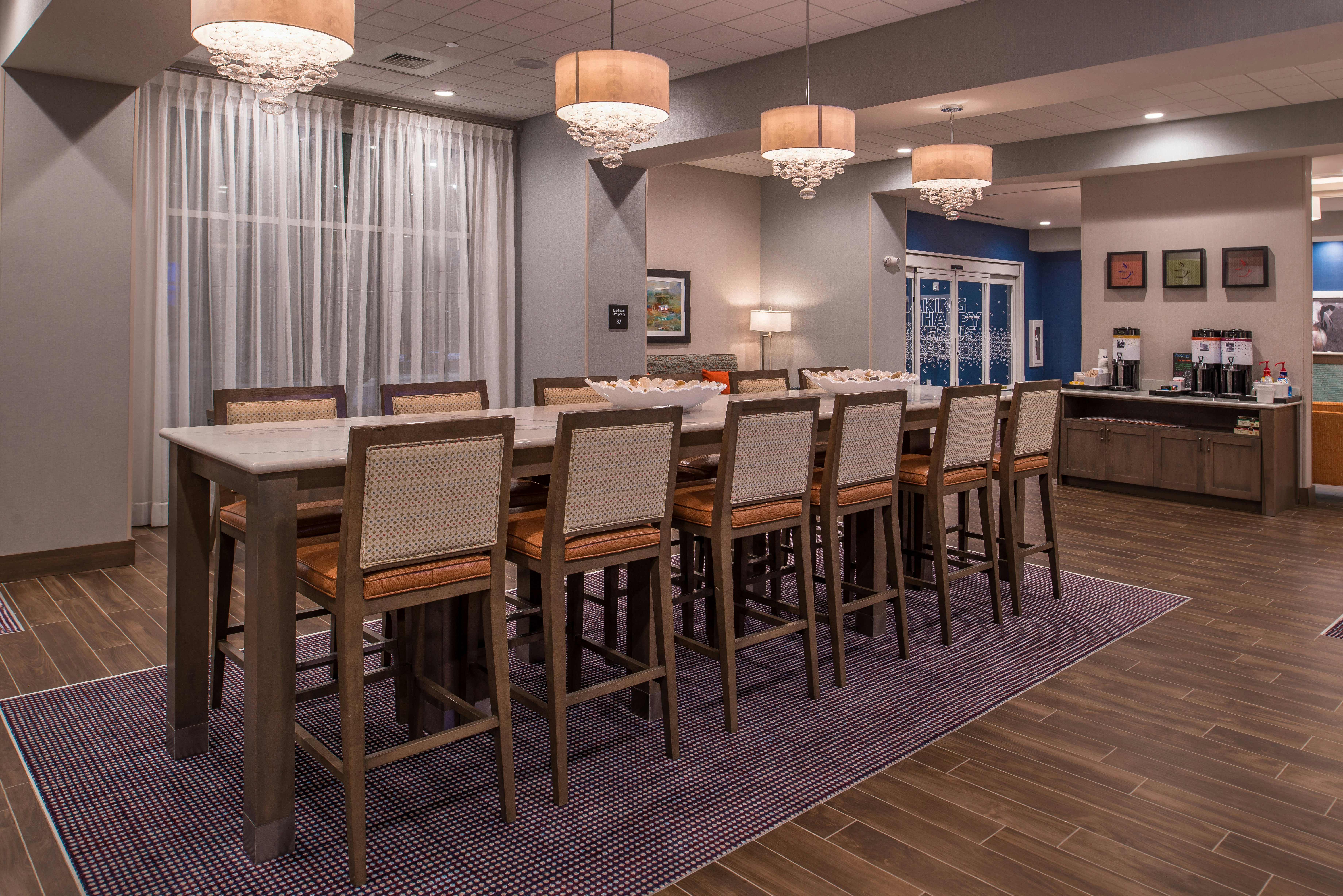 Hampton Inn Benson Nc 39/66