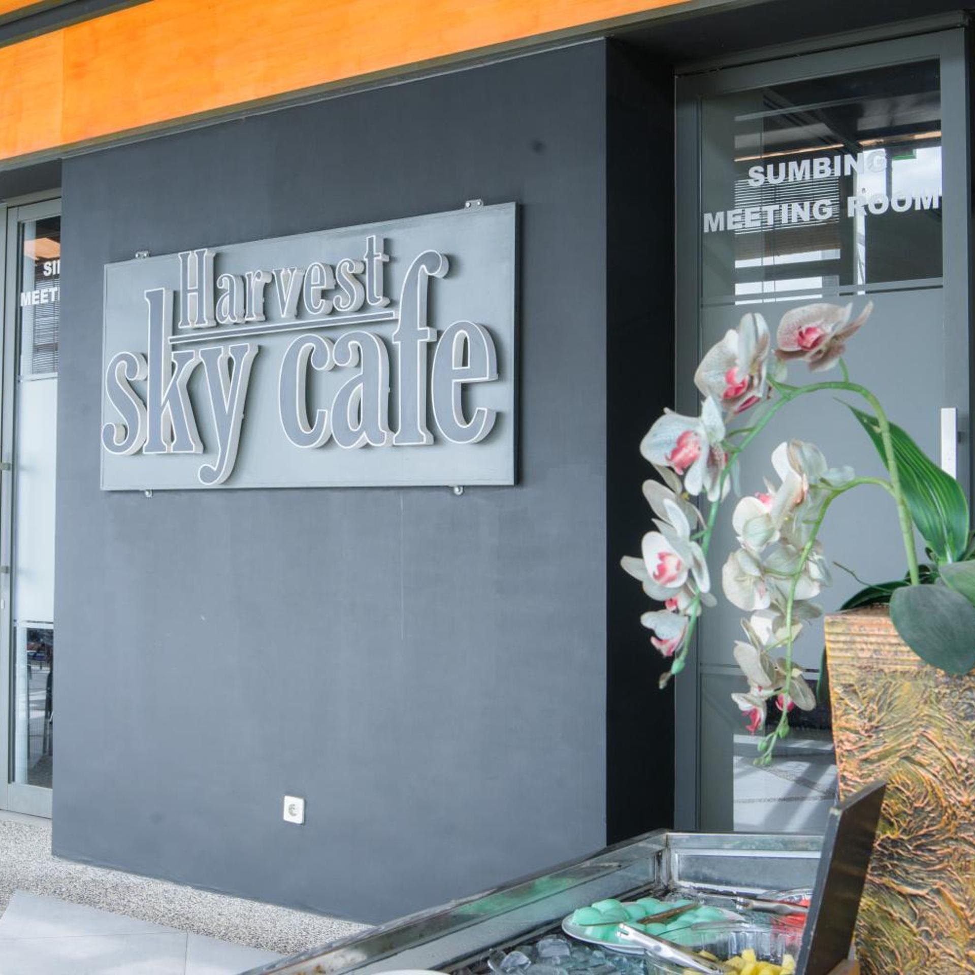 Front One Hotel Harvest Wonosobo 6/28
