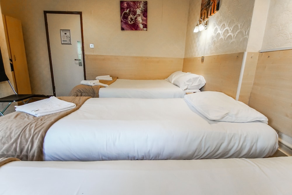 Tony's House Hotel 27/59