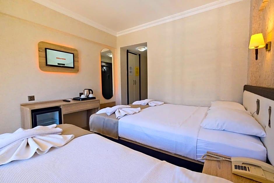 Moni Hotel 21/45