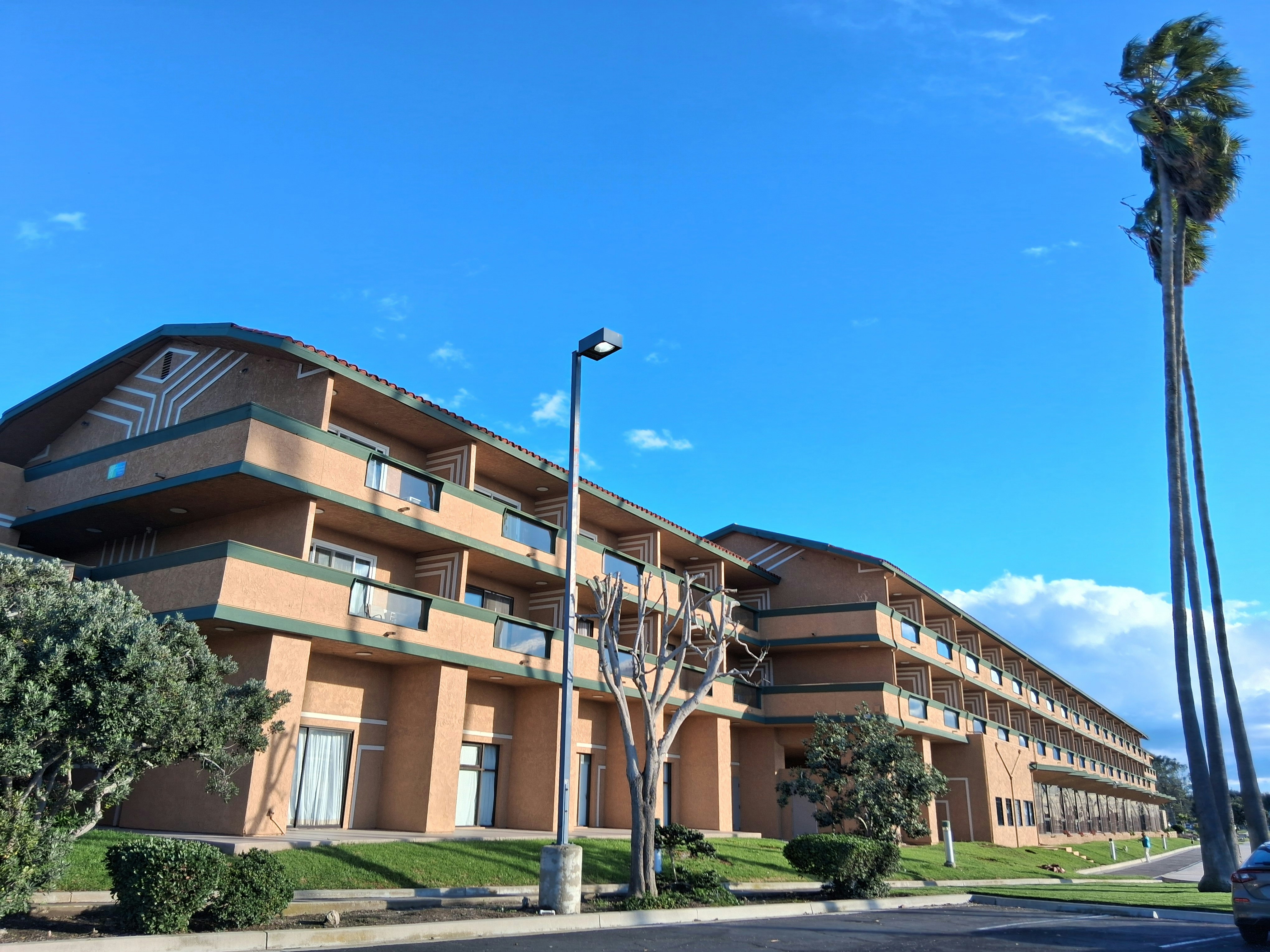 Holiday Inn Express Hotel Suites Ventura Harbor 3/69