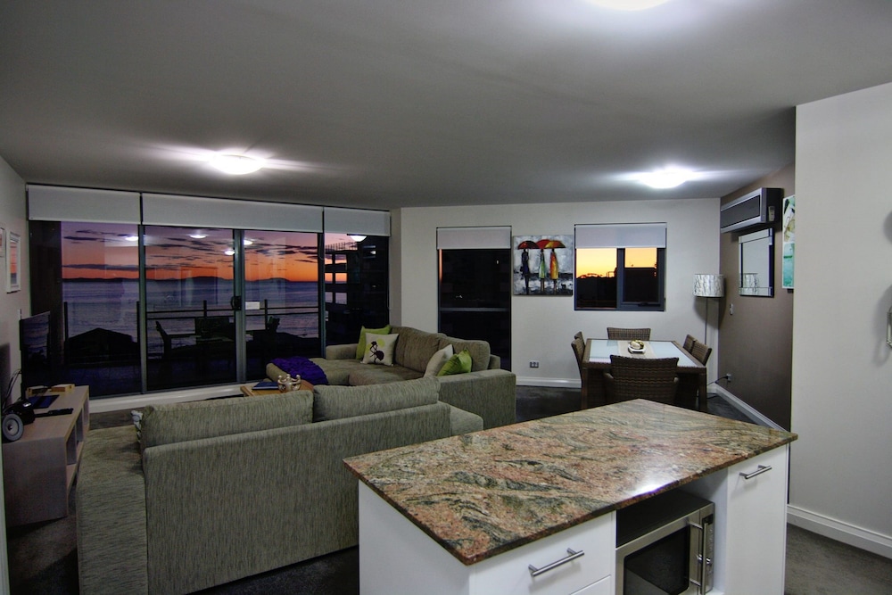 Sevan Apartments Forster 54/74