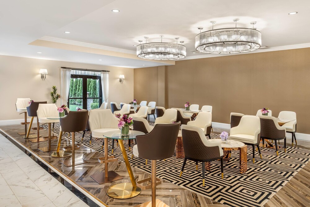 The Ashi, an Ascend Collection Hotel 32/50