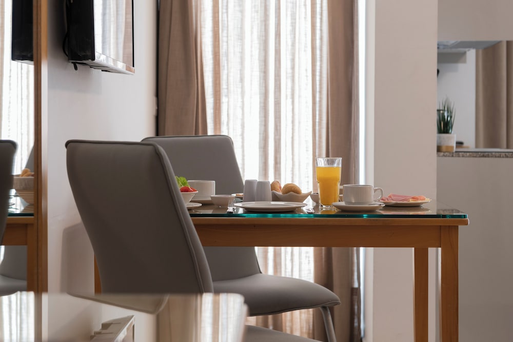 Plaza Regency Hotels 41/50