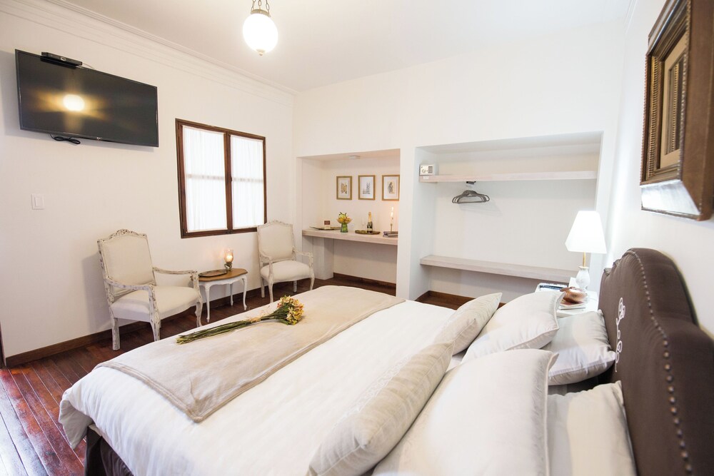 LECLERC HOTEL BOUTIQUE 25/70