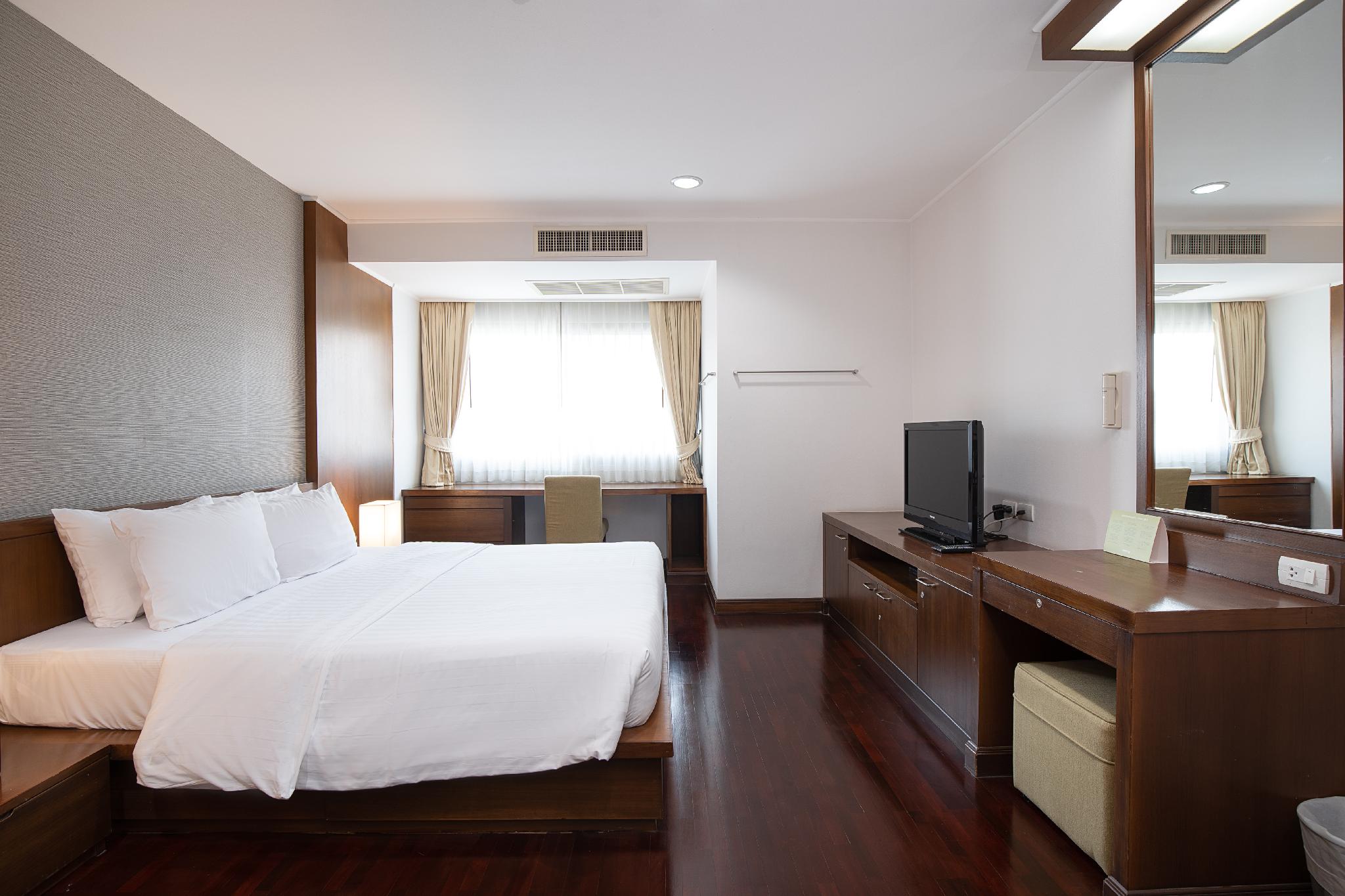1 Bedroom, Junior Suite, Resident Building