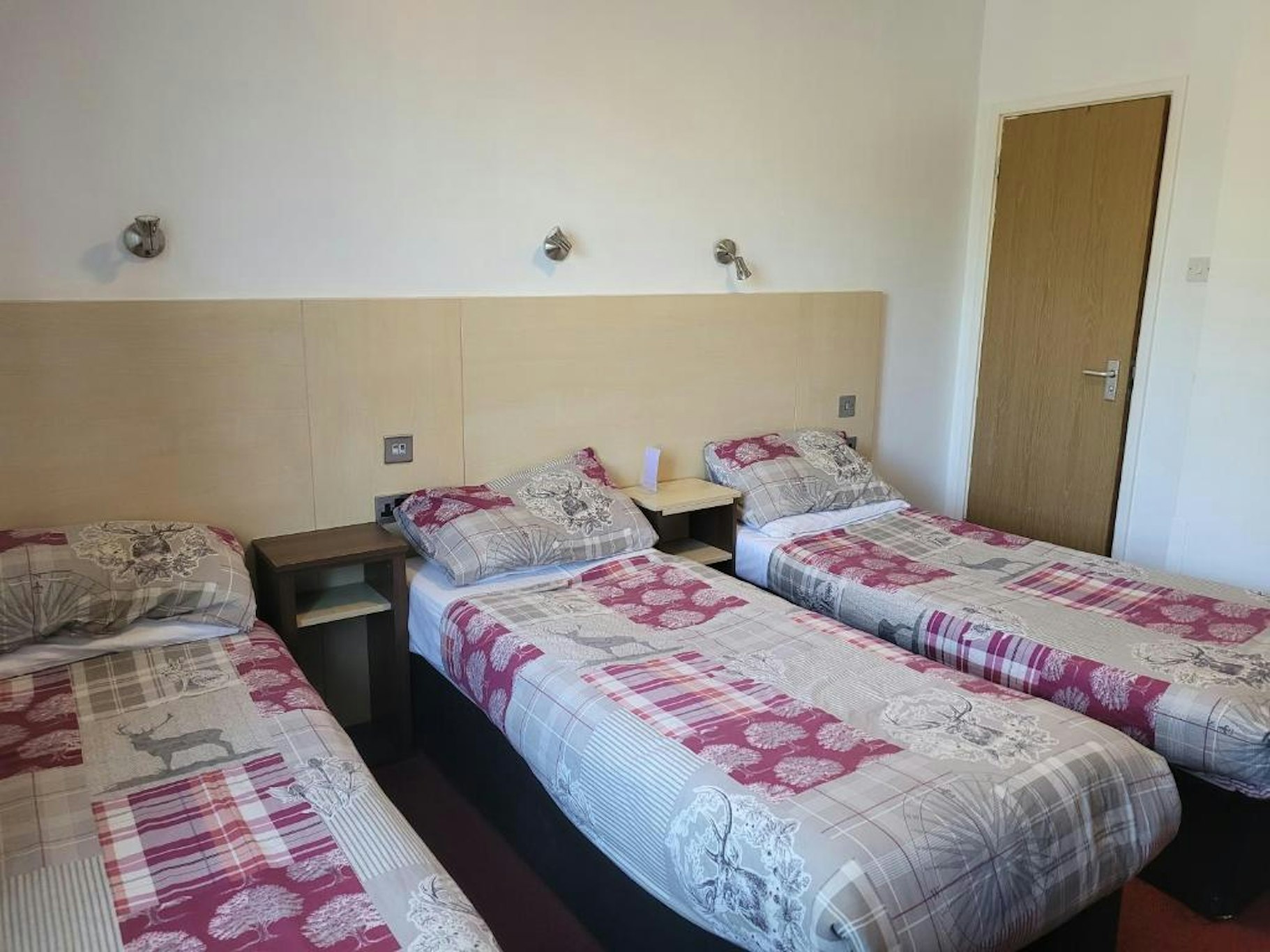 Gatwick Whitehouse Hotel 12/63