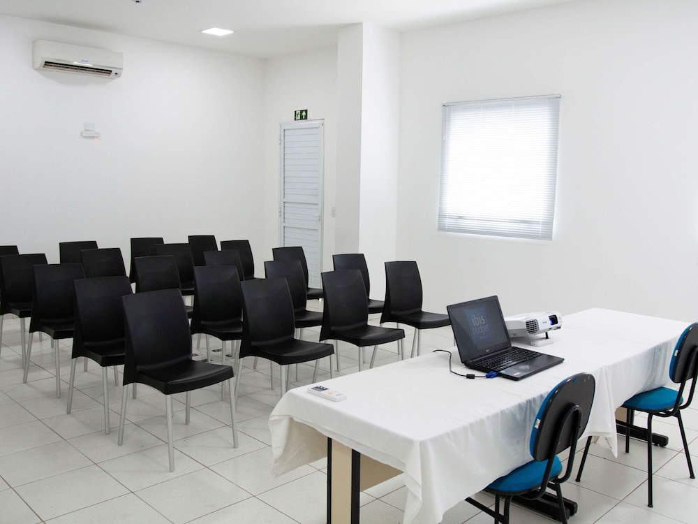 Ibis Budget Manhuacu 63/70