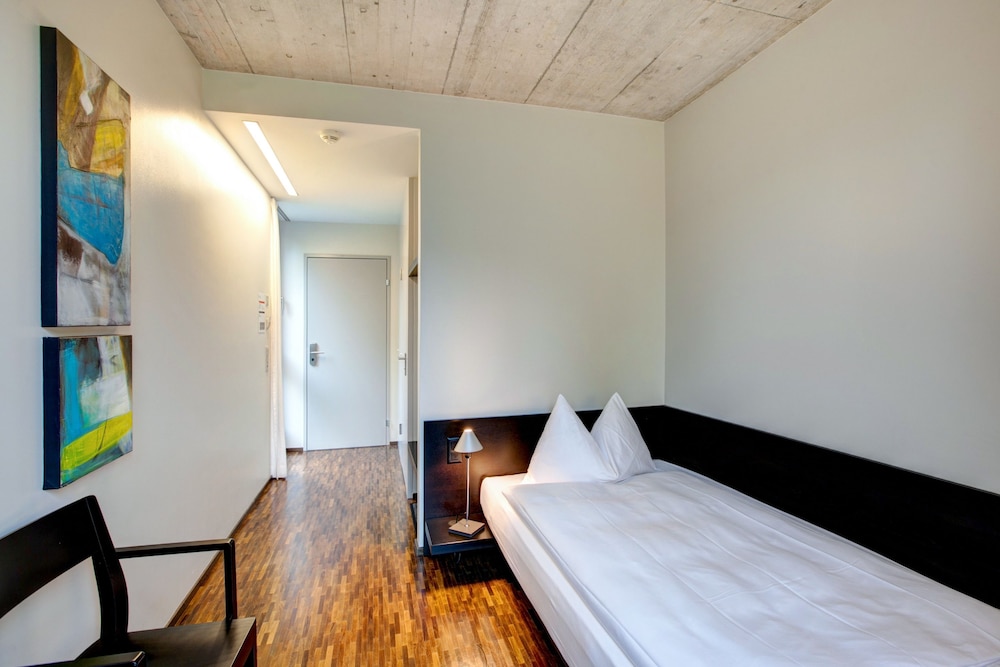 Hotel Kreuzlingen am Hafen 18/45