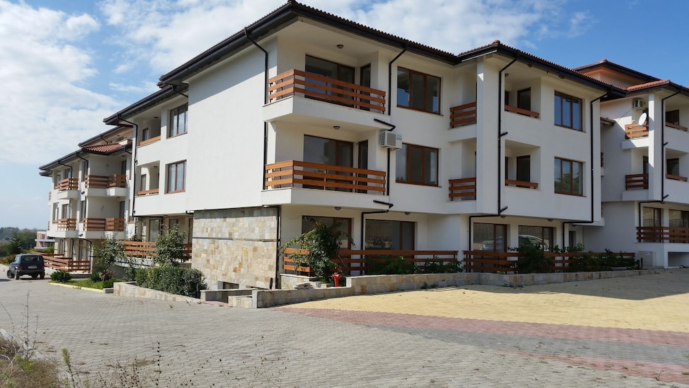 Gardenia Hills 53/72