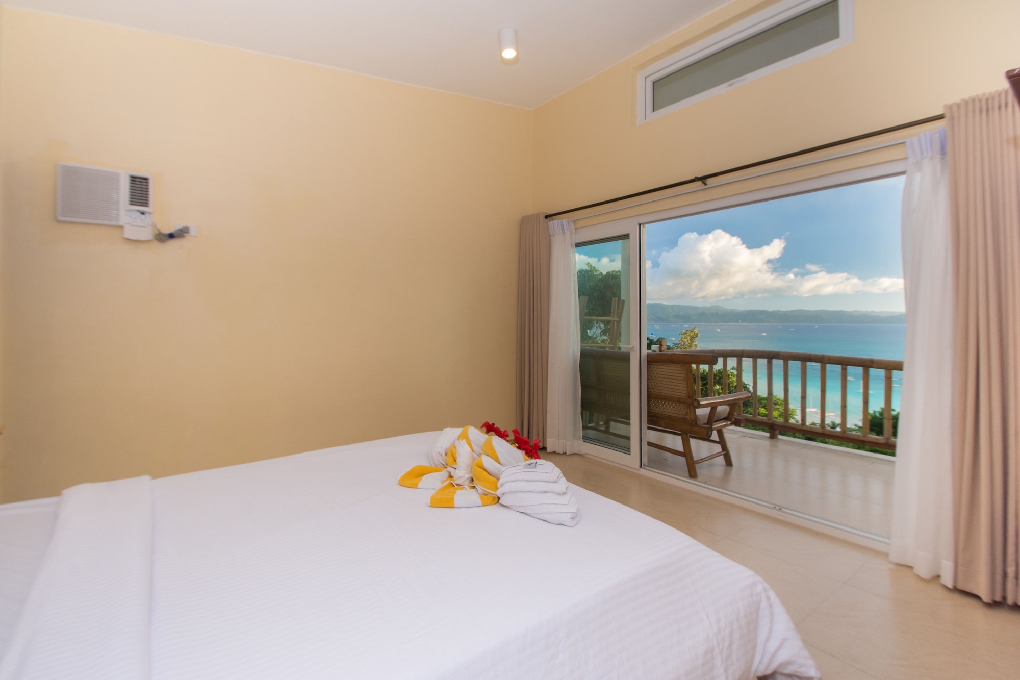 PANORAMIC, SUITE