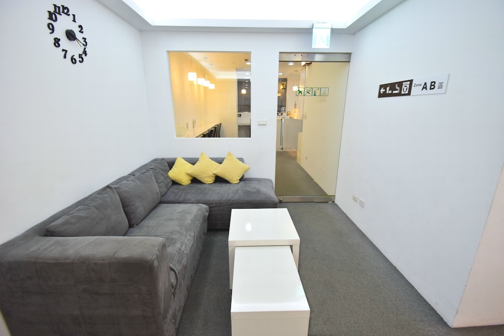 Inn Cube Ximen 27/38