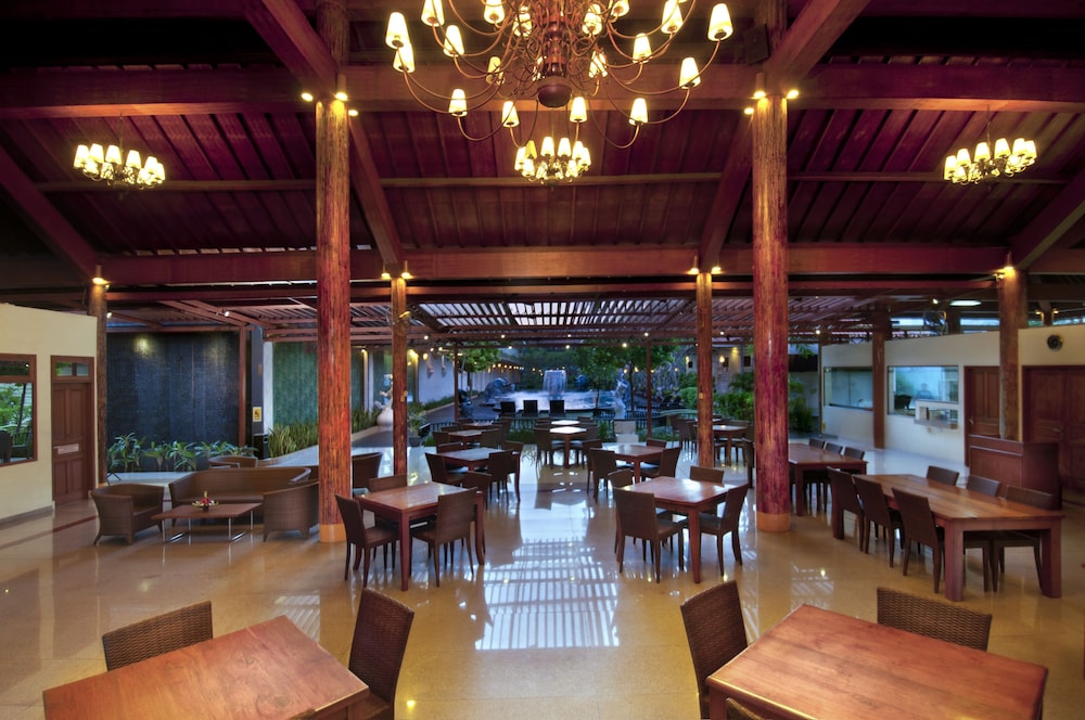 Febris Hotel And Spa 54/70