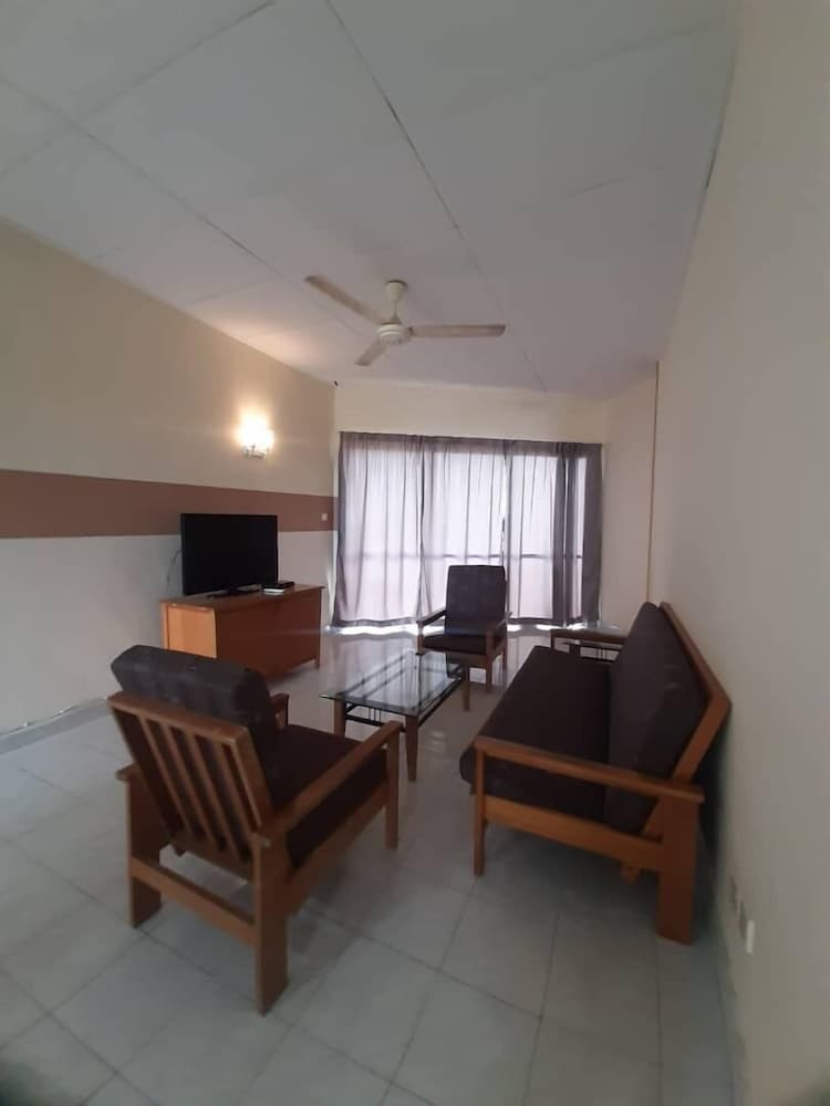 Seri Bulan Condominium 27/50