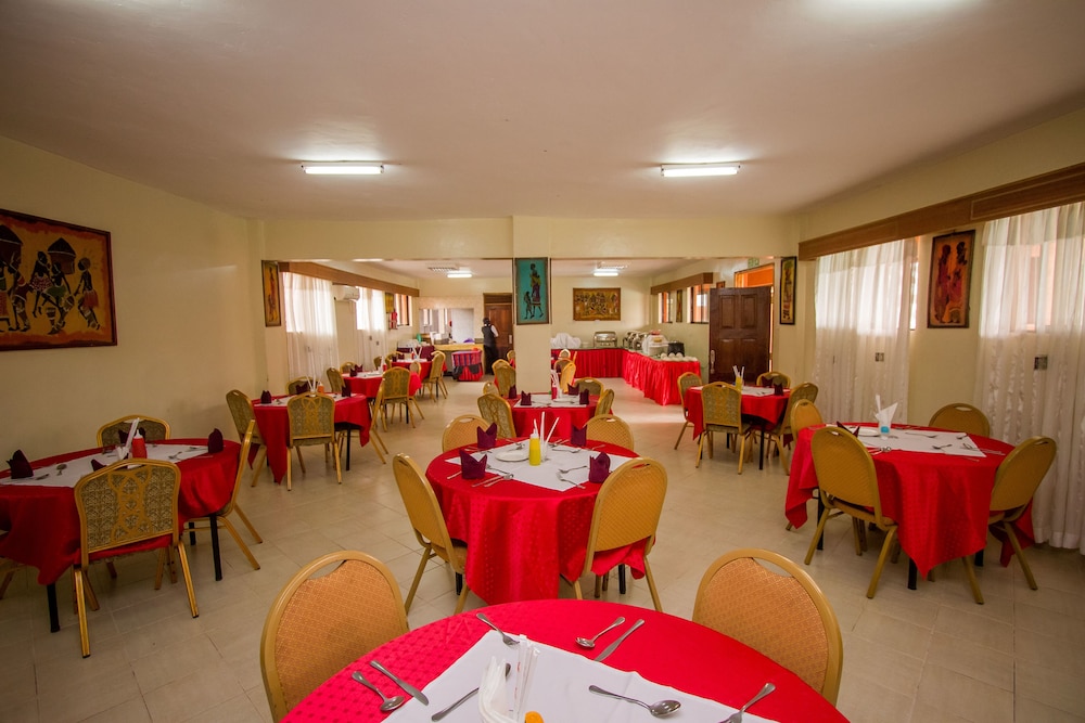 The Luke Hotel Cravers Thika 25/42