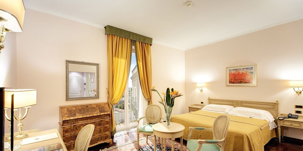 Grand Hotel Villa Politi 54/59