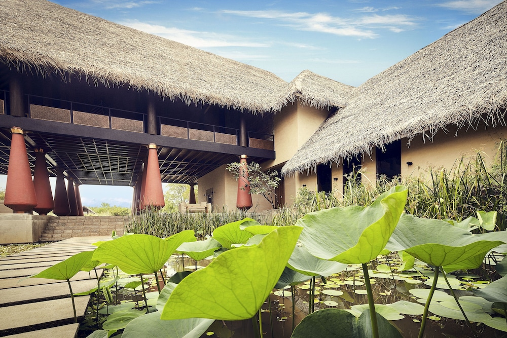 Jetwing Vil Uyana, A Luxury Reserve & Sigiriya 1/61